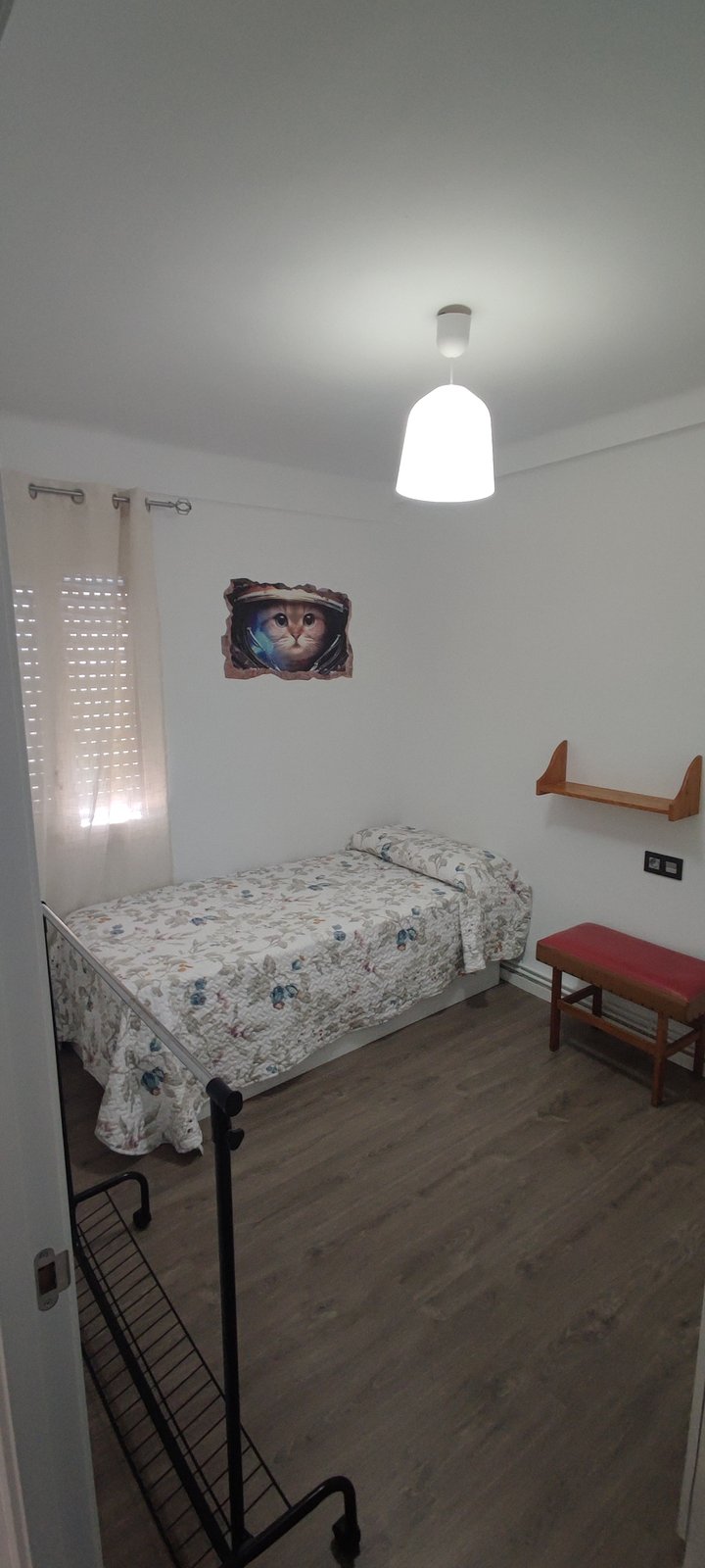 Habitación con cama individual